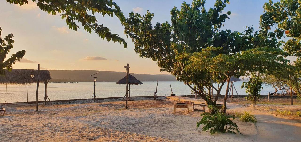 Mangrove Beach Bungalows Koh Rong Sanloem Exterior photo