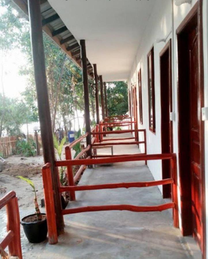 Mangrove Beach Bungalows Koh Rong Sanloem Exterior photo