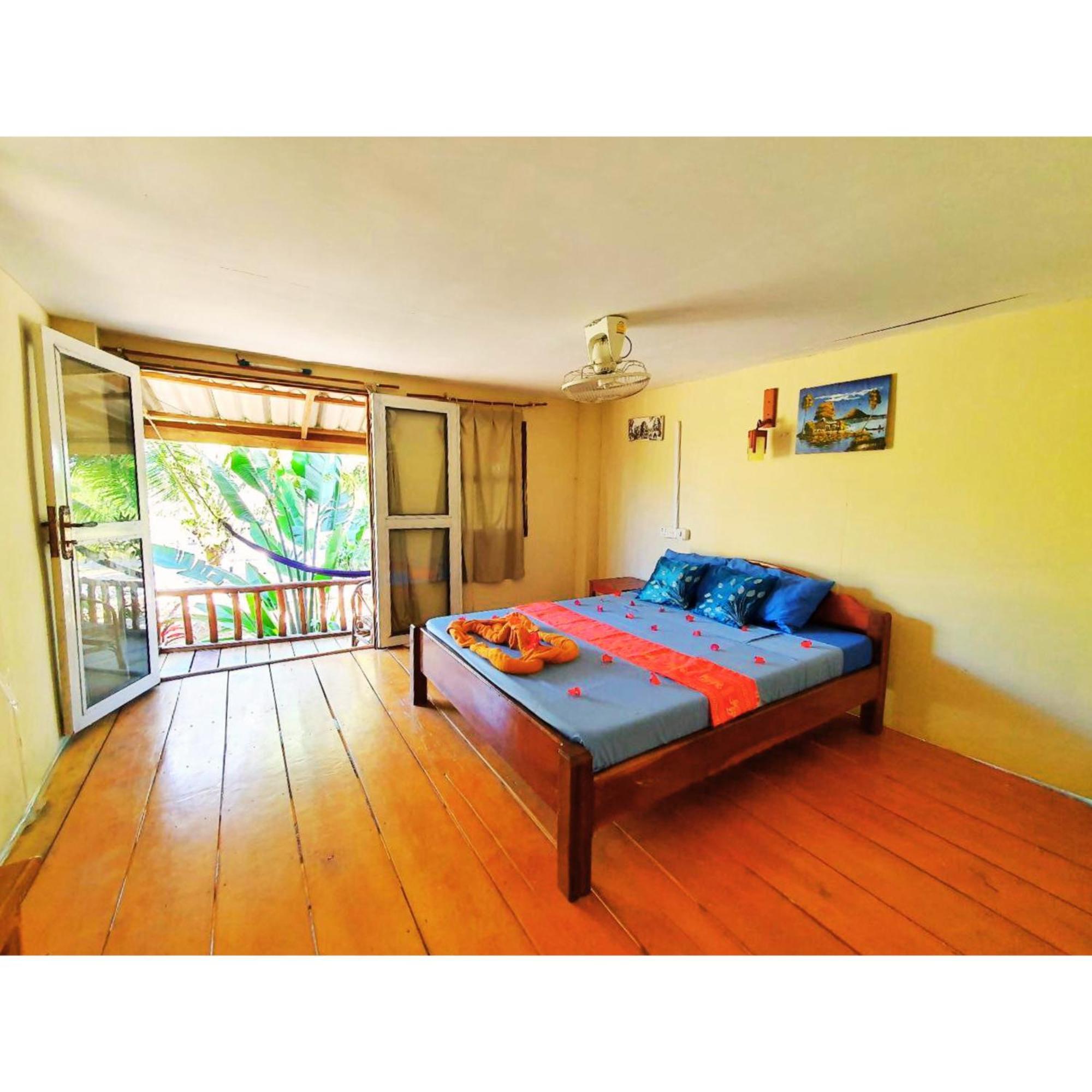 Mangrove Beach Bungalows Koh Rong Sanloem Exterior photo
